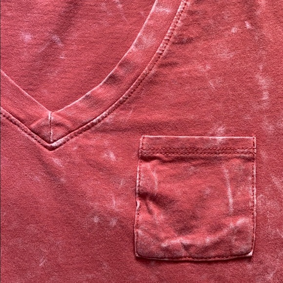 Crop top - Picture 2 of 3